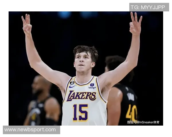 湖记：里夫斯季后赛场均167分表现不俗评价过早需谨慎