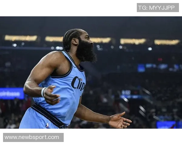 哈登坦言快船现状艰难自信不足难以引领球队前行